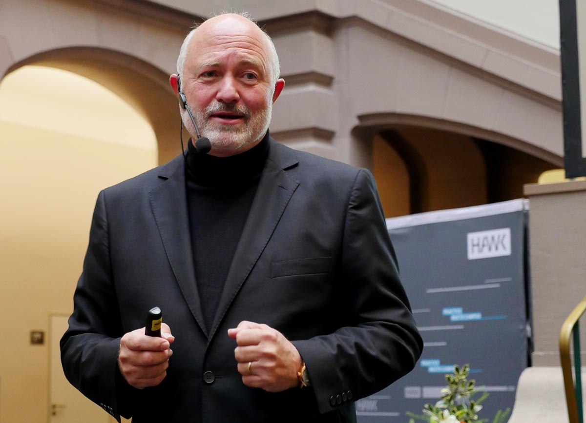 Dr. Wolfgang Walter-Excutive Consulting